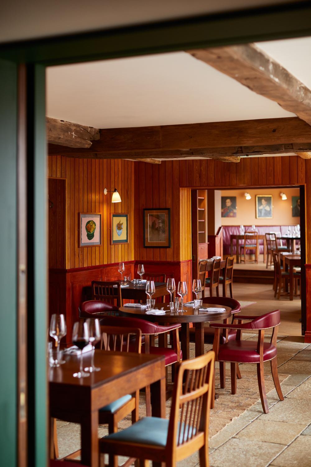 The Bear Inn, 4*